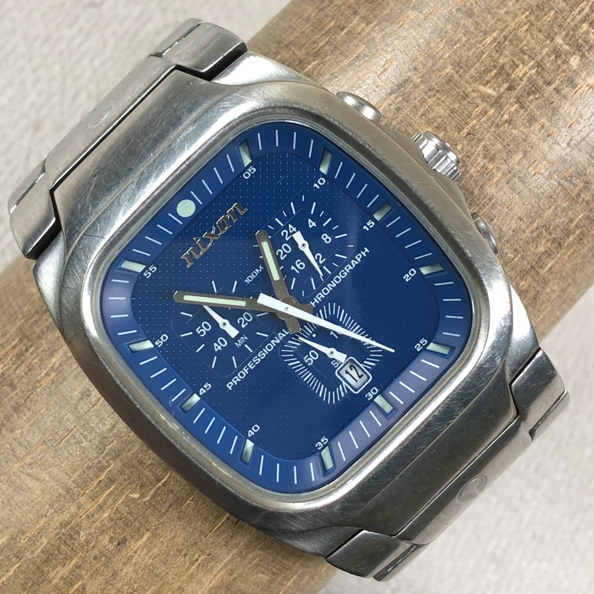 Vintage Nixon The Productor Men Chronograph Silver Tone 