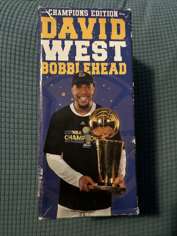 Bobblehead David West Golden State Warriors 2017 Champions Edition  - Imagem 2 de 4