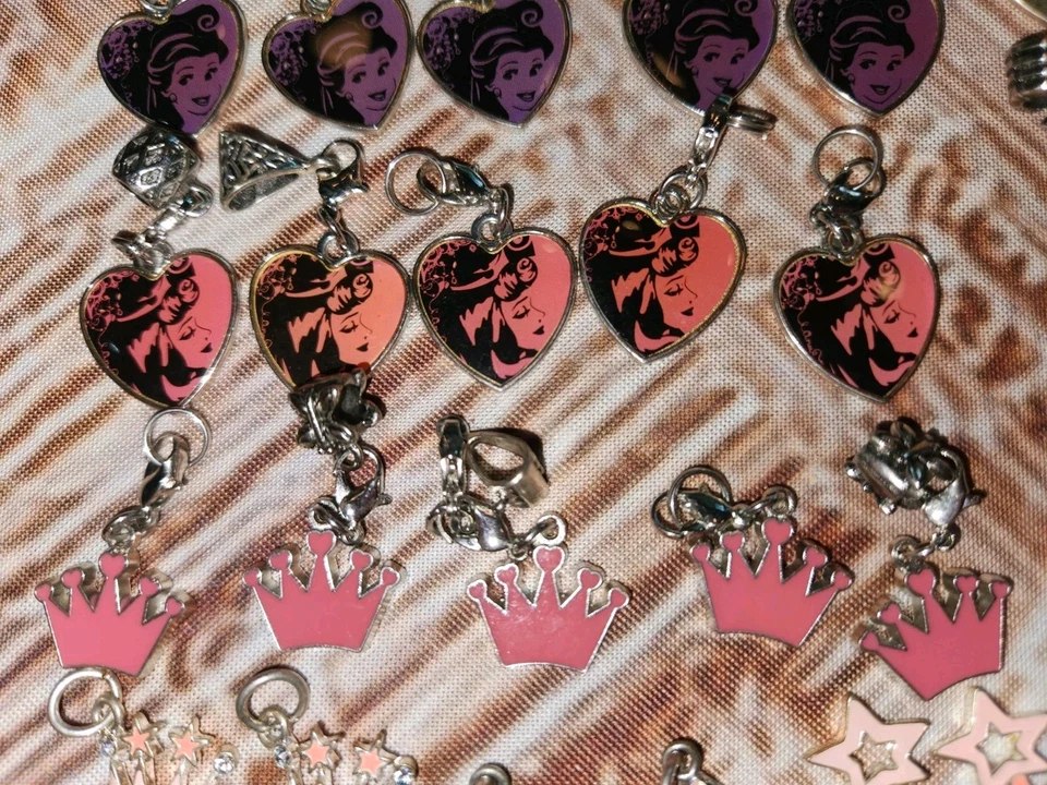 34 Dijes Princesa Disney Pulsera Collar Cenicienta Bella Aurora Clip En BONITO Foto 3 de 4