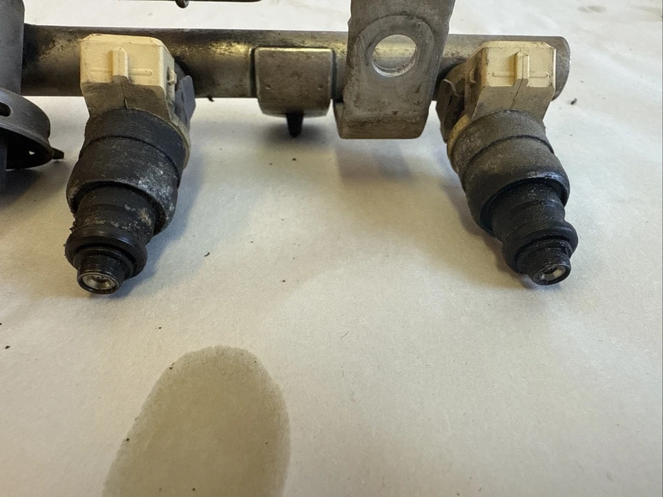 2002 - 2008 Mini Cooper S 1.6L增压燃油喷射坡道带喷射器 — 第 4/4 张图片