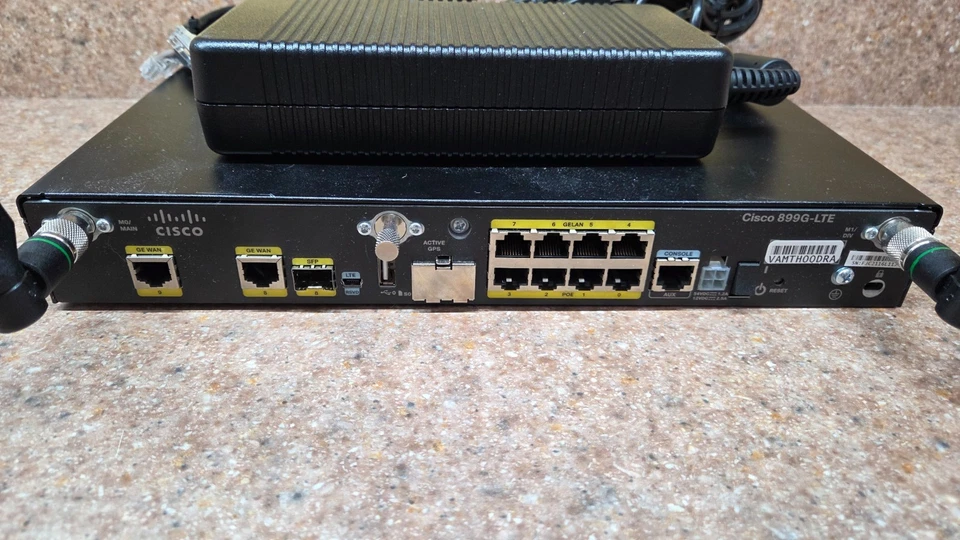 Cisco C899G-LTE Wireless Integrated Services Router - Image 3 of 3