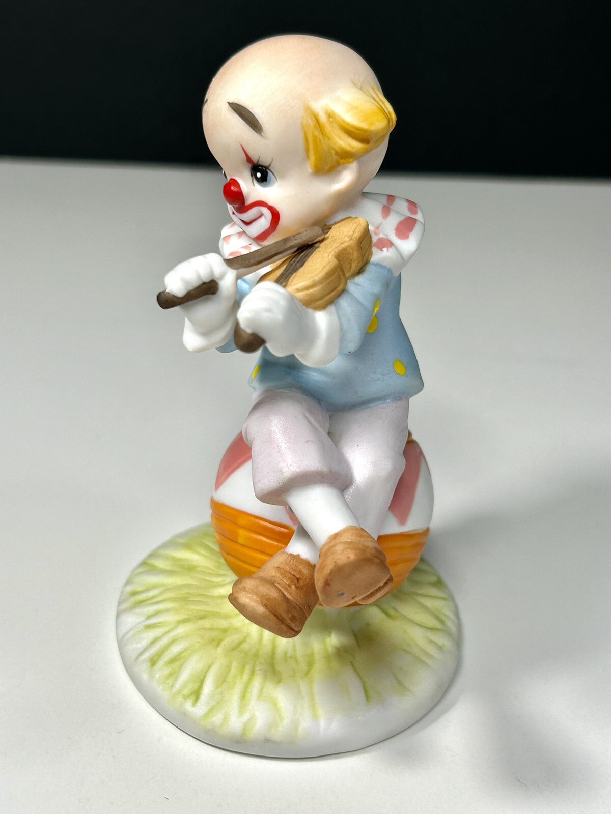 Vintage Lefton Clown Violinist Figurine Decorative Collectible