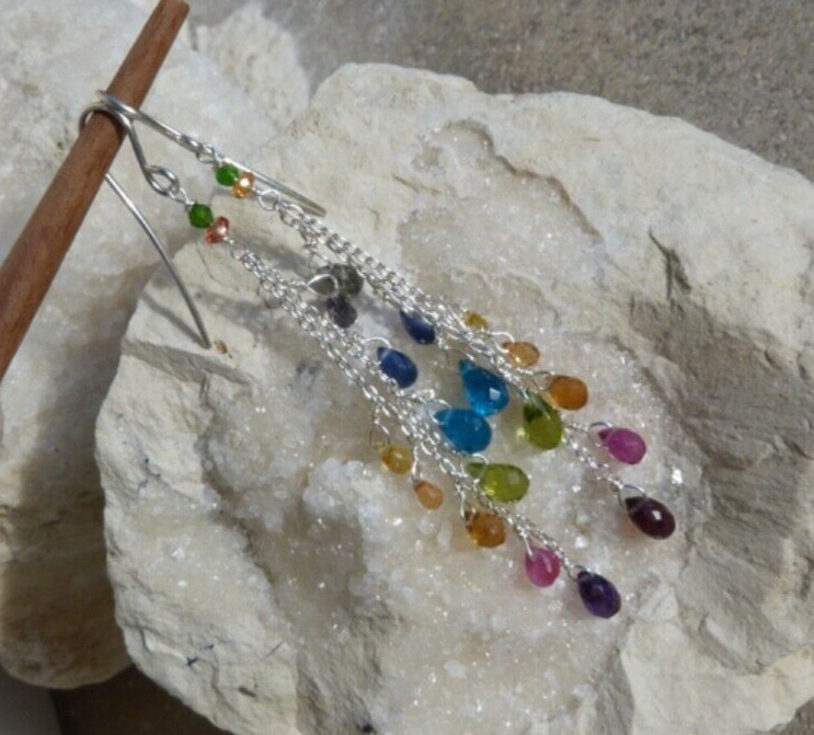 Boucles d'oreille argent saphirs rubis péridot et diopside pour femme