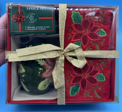Vintage Sultans Linens LOTION PUMP 2 FINGERTIP TOWELS POINSETTIA Christmas