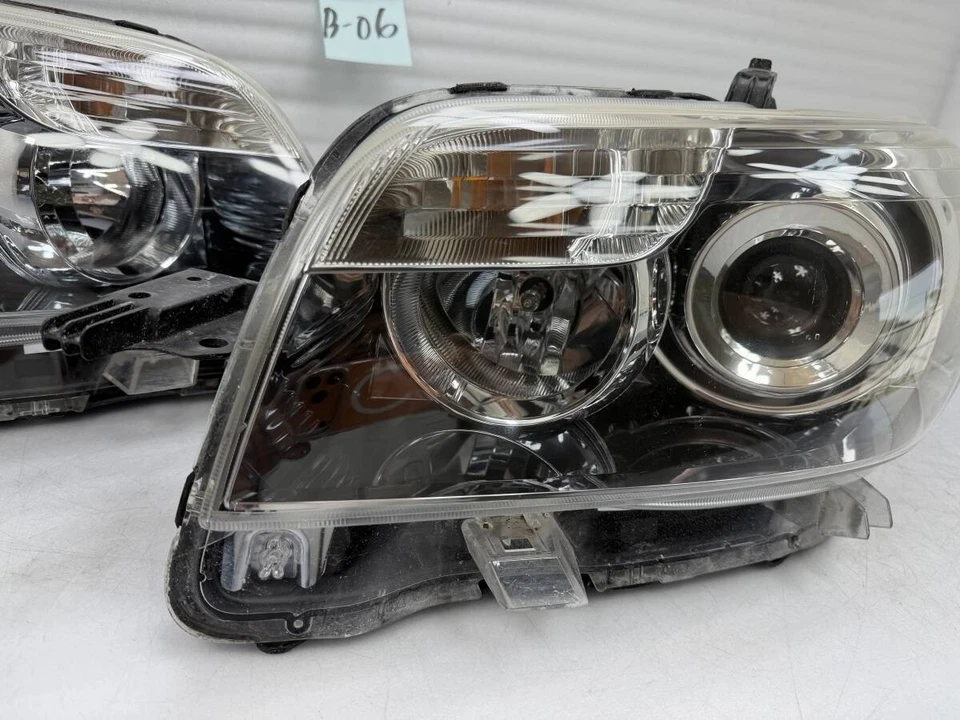 Scion Genuine xB 08-15 Toyota Corolla Rumion HID Xenon Headlight Left Right OEM - Image 3 of 4