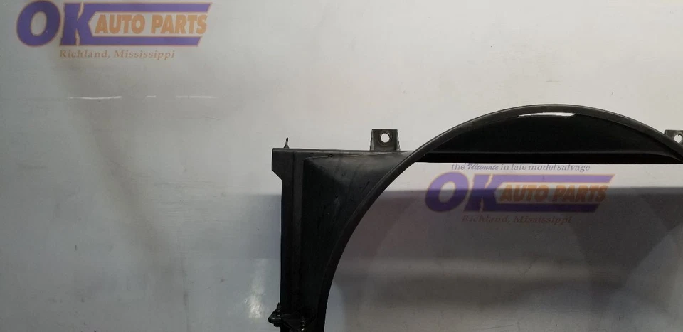 93 GMC TYPHOON RADIATOR FAN SHROUND — 第 2/4 张图片