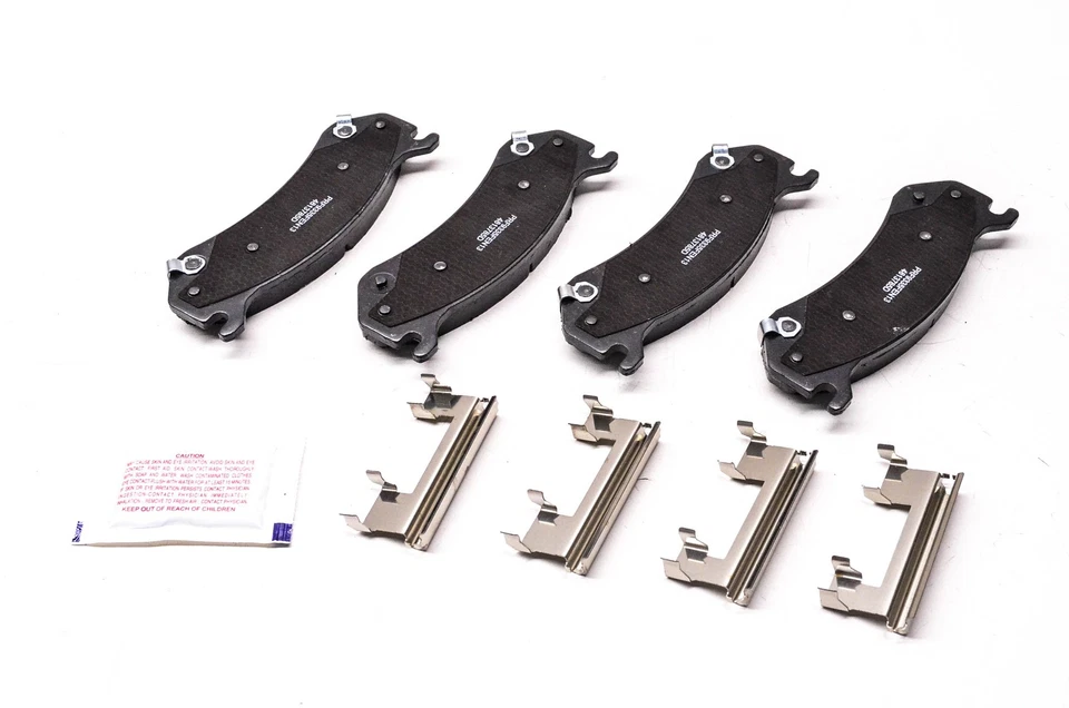 Комплект полуметаллических дисковых тормозных колодок Carquest PMD785H новые из старых запасов - Изображение 2 из 3