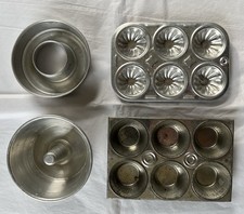 Vintage 4 Piece Child  s Tin Aluminum Baking Set