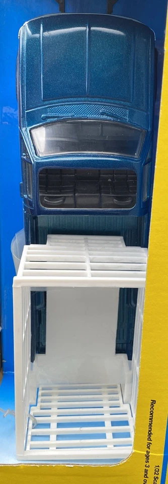 Ertl 1/32 Big Farm Country1994 Ford Pickup w/Snow Plow & Stock Rack NIB - Image 4 of 4