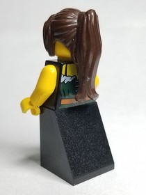 Pirate Female LEGO Pirates II Minifigure pi126 852751 Chess Skirt Eyepatch