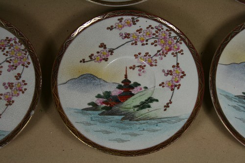 Six Japanese Satsuma Meiji Cups and Saucers Marked - Picture 4 of 11