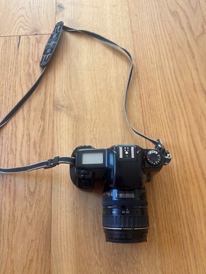 Analog Spiegelreflexkamera EOS 1000 FN mit Ultrasonic Canon Objektiv 28-80 mm