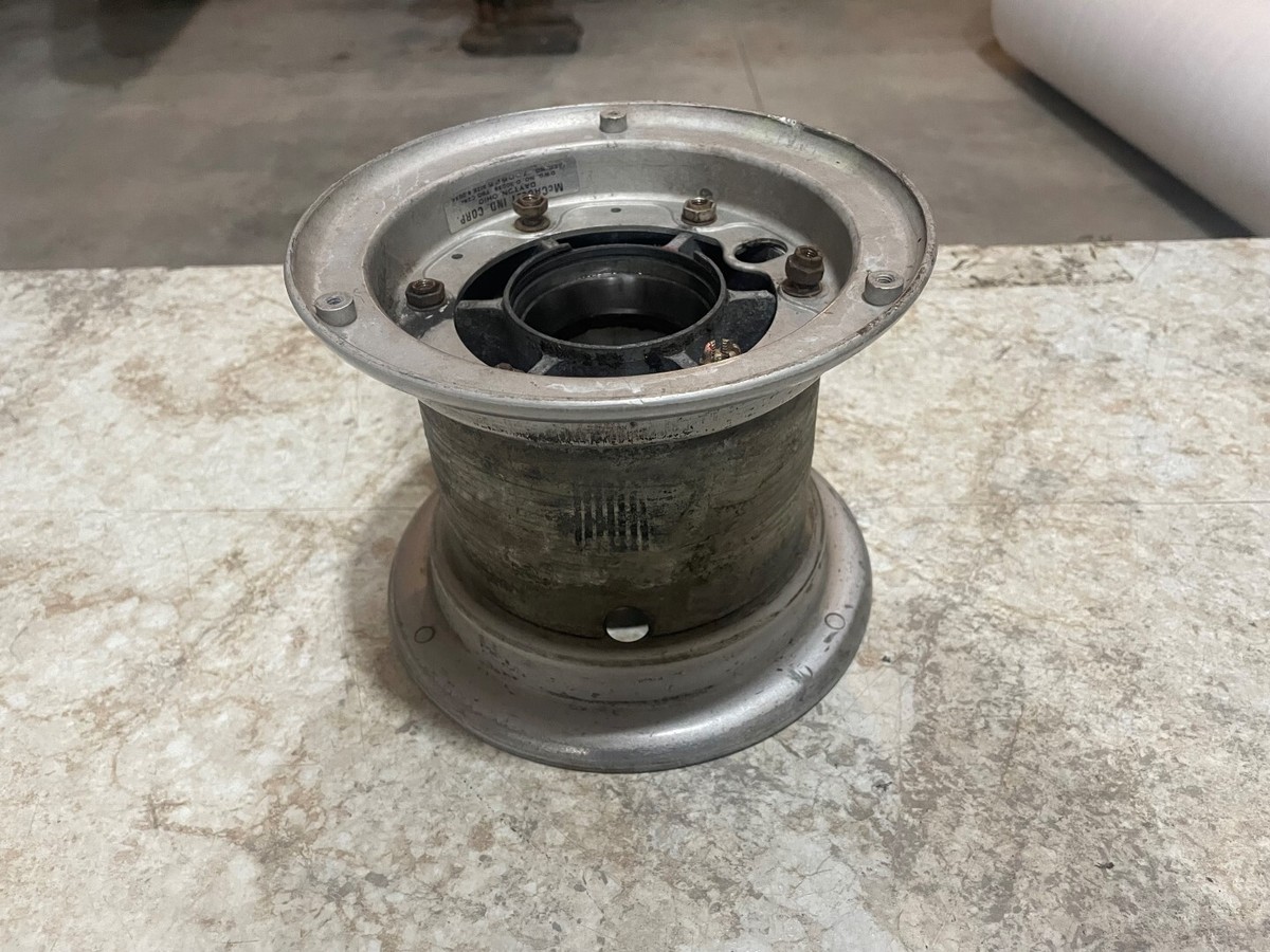Cessna 150 L McCauley 600x6 6.00 X 6 in Wheel Rim Hub D-30039