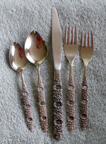 VIOLA / VOILA - Oneida Community Stainless Silverware / Flatware - CHOICE - Picture 2 of 17