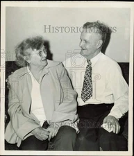 1951 Press Photo Major and Mrs. Hans Hornbostel discuss leprosy at New York