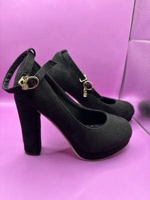 Women s 6.5 Platform Black Suede Pump With Ankle Charm