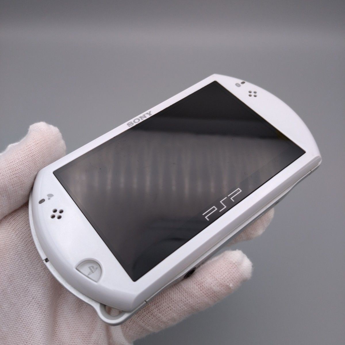Sony PSP Go PlayStation Portable Go Piano White PSP-N1000 Console