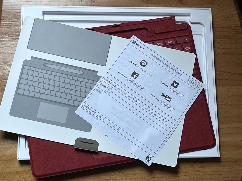 Microsoft Surface Keyboard Japanese Red for 11th edition Pro 8 9 X & Pen Storage - Image 3 of 4