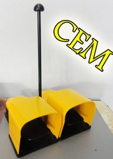 Interruttore a doppio pedale Pizzato per comando di circuiti elettrici Pedaliera