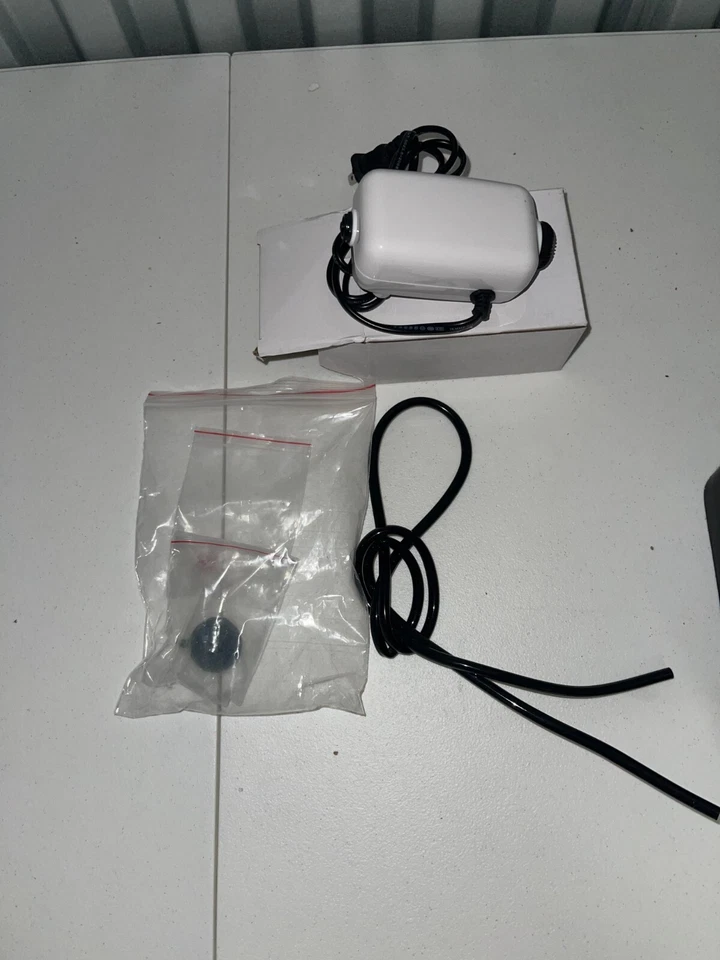 Deep Water Culture (DWC) Bucket Kit – 5-Gallon Square with Level Indicator - Image 2 of 4