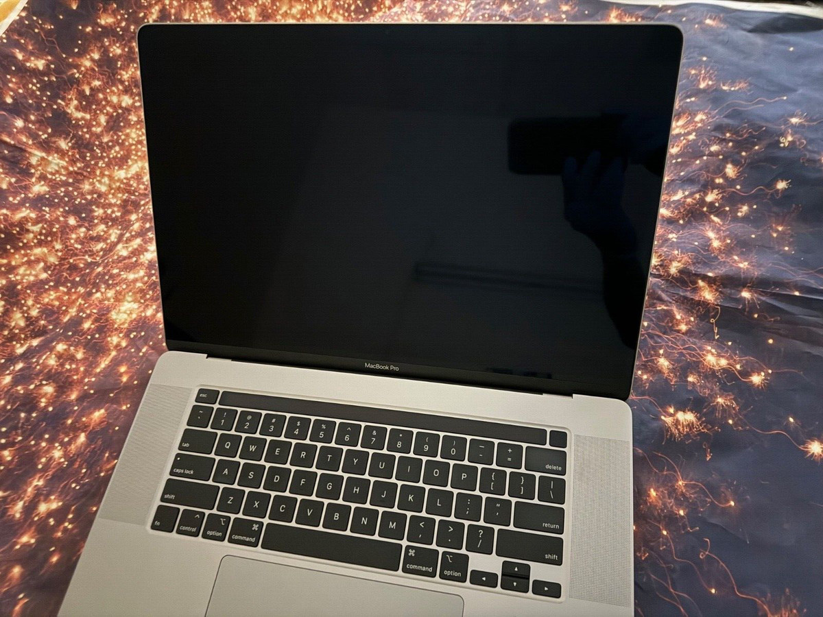 2017 Apple Macbook Pro Silver 13 