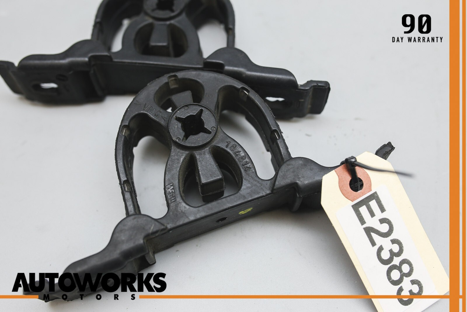 05-08 Maserati Quattroporte M139 Exhaust Hanger Rubber Mount Bracket Set OEM