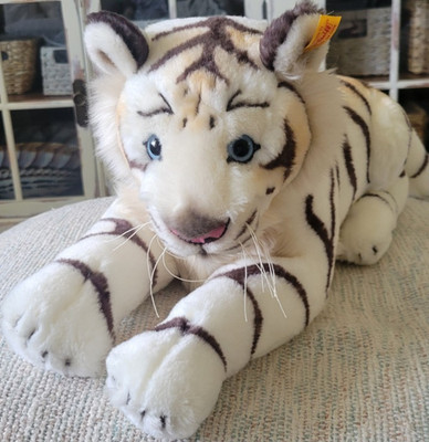 Steiff Snory the Tiger Large Plush Stuffed Animal 066153 2023