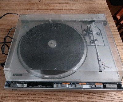 JVC L-F210 Direct Drive Auto Return Direct-Drive Turntable (Tested With Power)