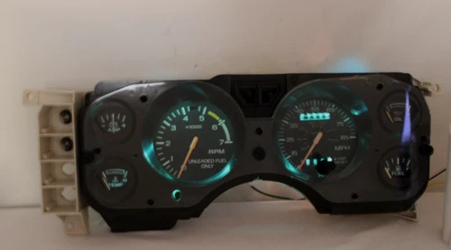 1979-1986 FORD MUSTANG INSTRUMENT CLUSTER NEW LENS & HOUSING 85 MPH MILE 17042
