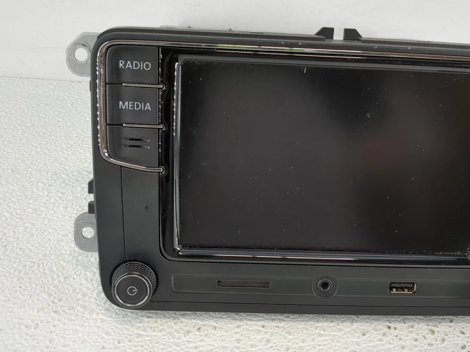 2012-2014 Volkswagen Gti Am Fm Cd Player Radio Receiver FMZ2I - Image 3 of 4