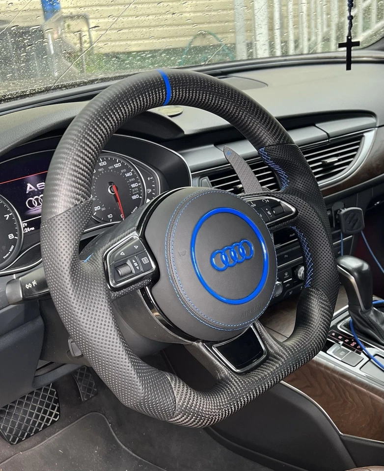 Руль из углеродного волокна Audi с кнопками и подрулевыми колесами для Audi A6 2016-2018 годов выпуска - Изображение 2 из 3