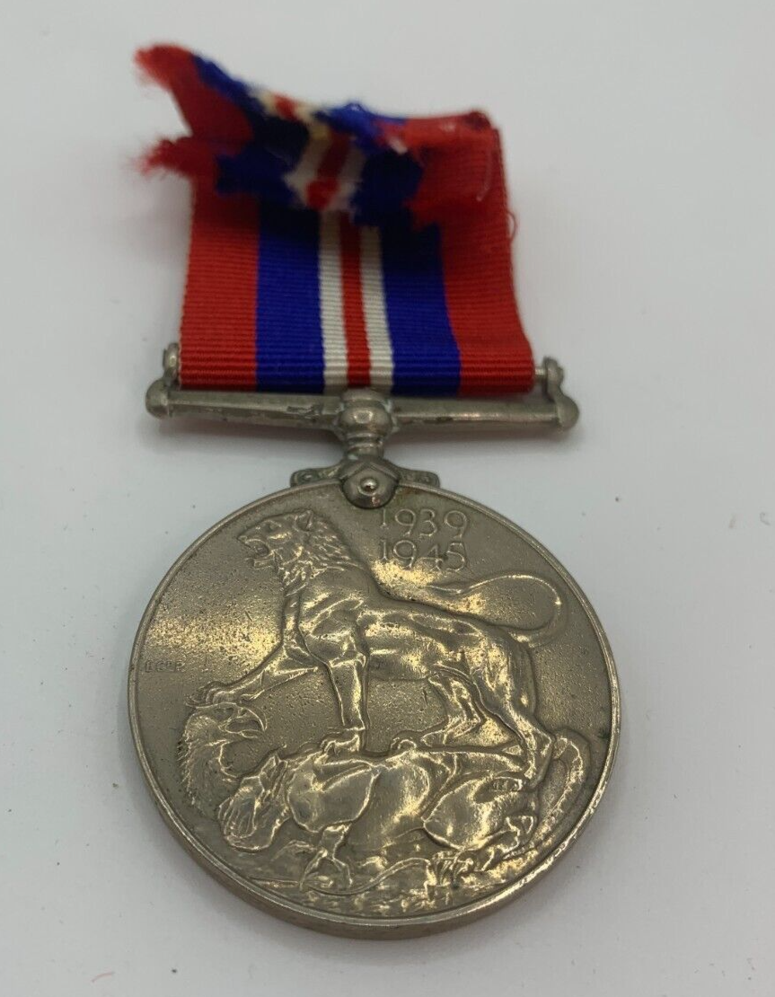 WW2 Original War Medal 193945 Medal Unnamed As Issued D6 eBay