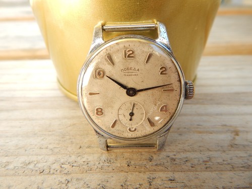 Vintage Soviet rare mechanical watch ‘Pobeda’ 2-MChZ 1956. Made in the USSR