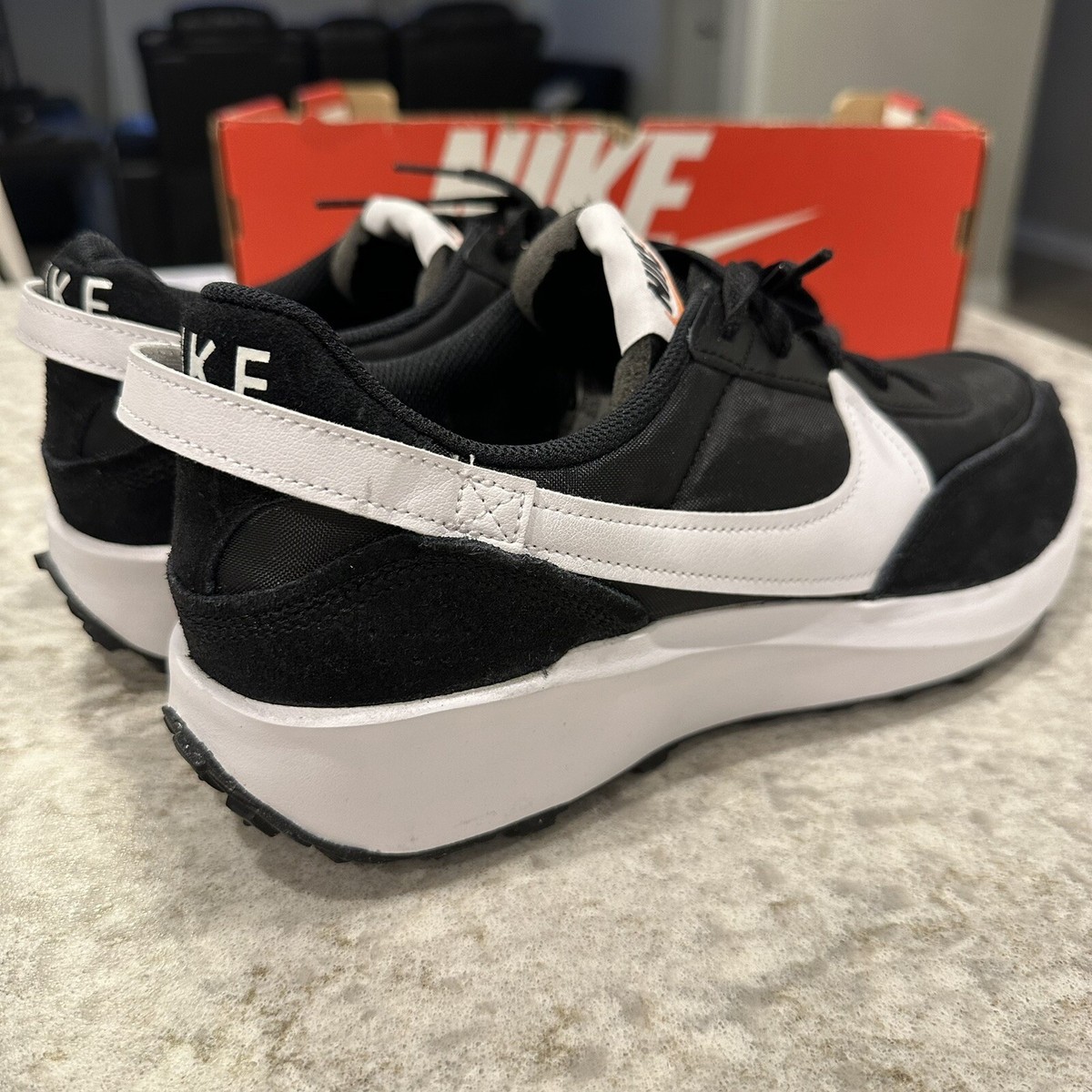 Men’s Nike waffle athletic training shoes size 11 black Amazon.com | NIKE Waffle One Trainers Sneakers Fashion Shoes  main image 4