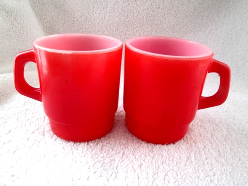 Pair of Vintage Oven Proof Anchor Hocking/Fire King D-Handle 8 oz Red Mugs