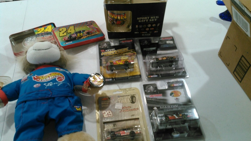 Nascar-4 cars-new in pkg,2-Kenny Irwin mugs,-tin box, playing cards-talking bear