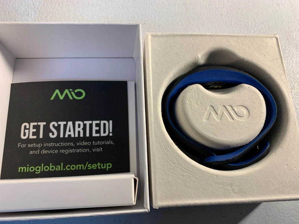 Mio 59P Black Bluetooth Global Fuse Heart Rate Monitor and Activity Tracker - Image 3 of 4