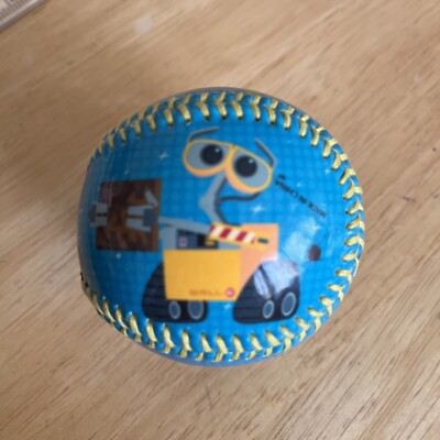 WALL E WALT DISNEY/PIXAR PROMOTIONAL SOFT COLLECTORS BASEBALL BALL VERY CUTE