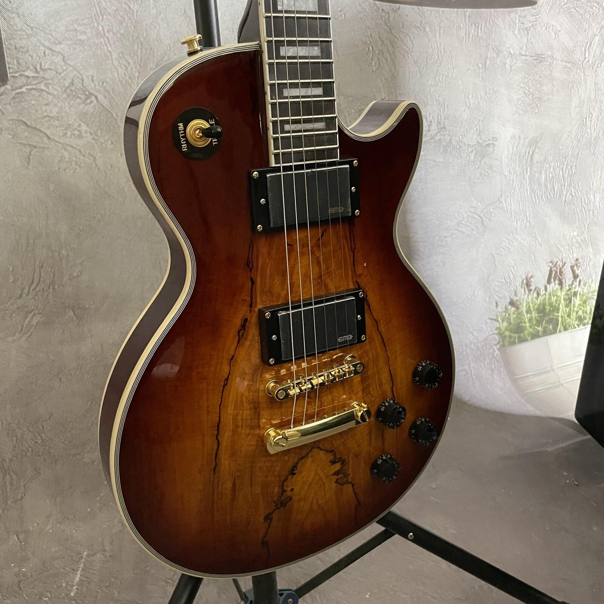 Custom Shop Sunburst 6 Strings Electric Guitar Spalted Maple
