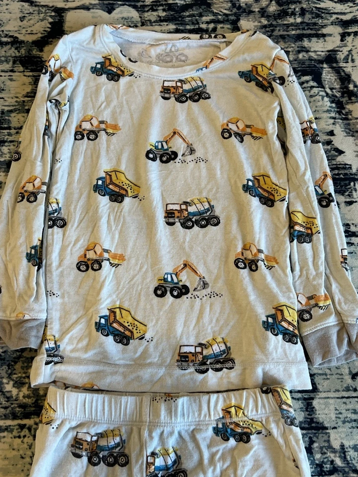 Angel Dear Bambú Raro Vehículos de Construcción Juego de 2 Piezas Pijama Niños Talla 4T Foto 4 de 4