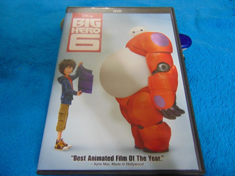 DISNEY BIG HERO 6 DVD