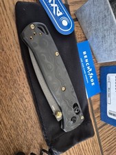 benchmade bugout 535 Raindrop Carbon Fiber, Gold Titanium Hardware, S30V Blade