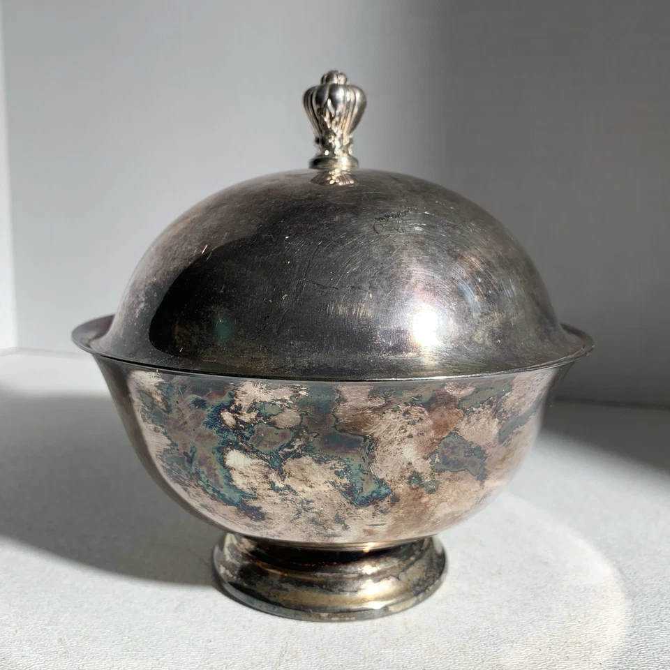 Vintage Reed & Barton #102 Silver Plated Serving Sugar Gravy Bowl with Lid Cover - Image 3 of 4