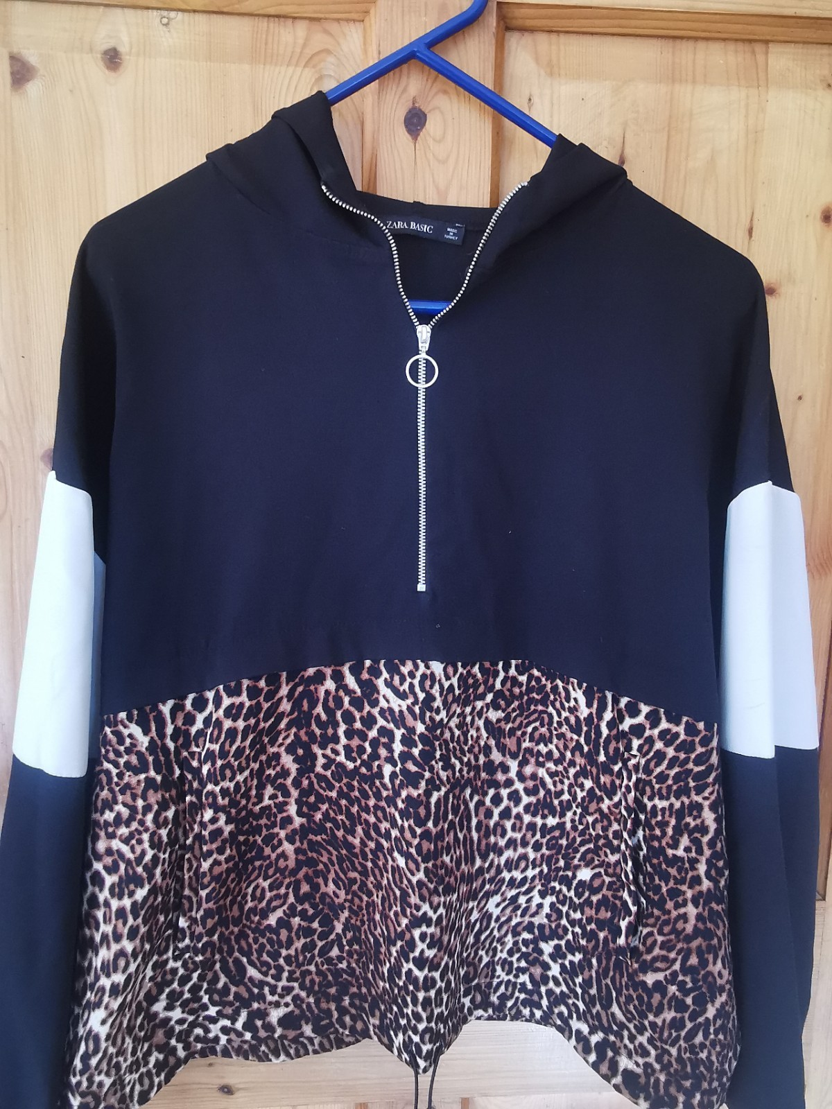 Zara Basic Black Animal Print Pullover Hoodie Siz… - image 5