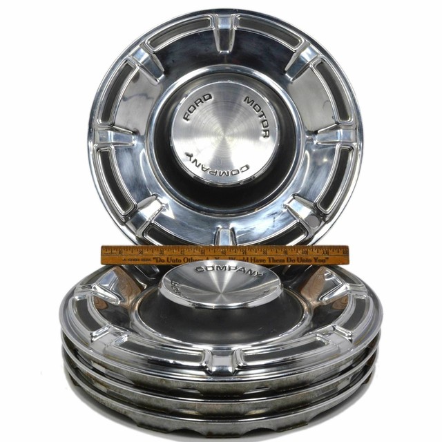 Vintage FORD HUBCABS c.1970s MAVERICK Lot / Set of 4 HUB CAPS 14