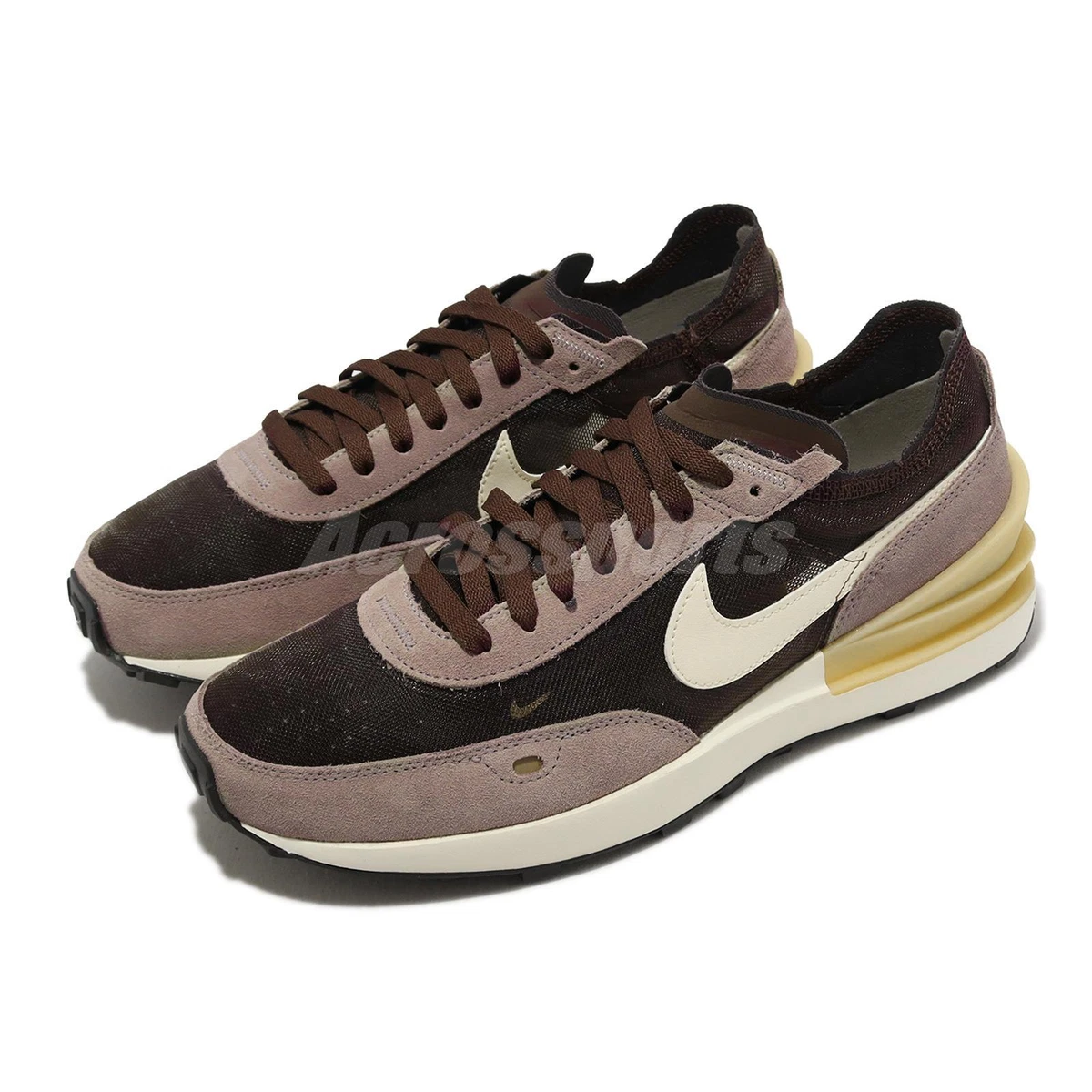 Nike beige shoes best sale mens