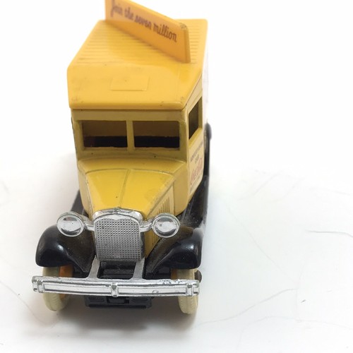 Lledo Days Gone #7-9-13-14 Coca-Cola Yellow Advertising Delivery Truck - Picture 8 of 10