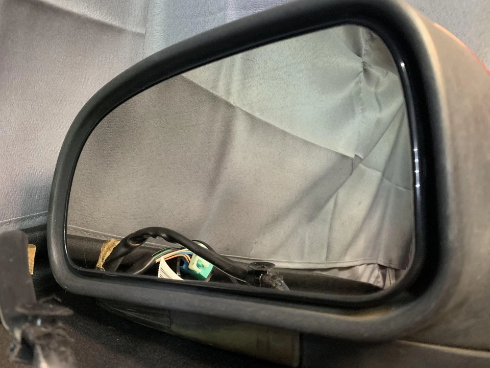 Fits 2006-2007 Saab 9-7x Maroon Left/Driver Door Mirror OEM#:15810881 Foto 2 de 4