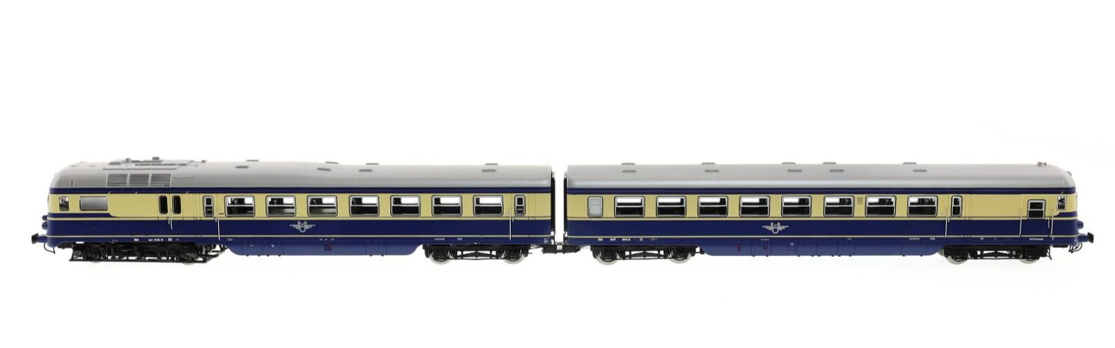 Jaegerndorfer 25100 ÖBB Set 5145 + Trailer 6545, Blue/Ivory Livery
