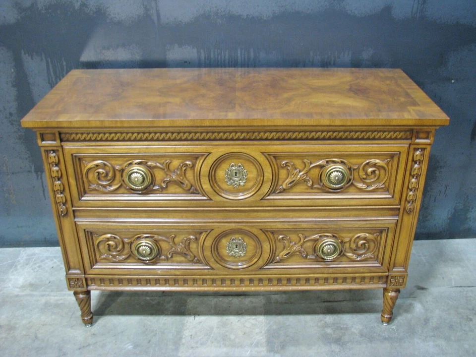 Stunning Karges Louis XVI Walnut Chest; Hand-Carved Detail; Neoclassic Frieze - Image 3 of 4